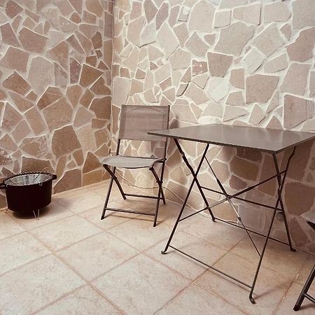 Lovely 2 Bedroom Rental Unit,Patio And Close Beach San Pietro in Bevagna Εξωτερικό φωτογραφία