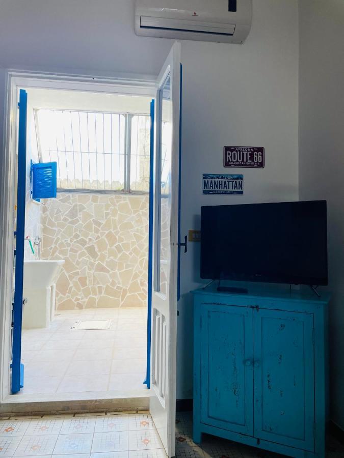 Lovely 2 Bedroom Rental Unit,Patio And Close Beach San Pietro in Bevagna Εξωτερικό φωτογραφία